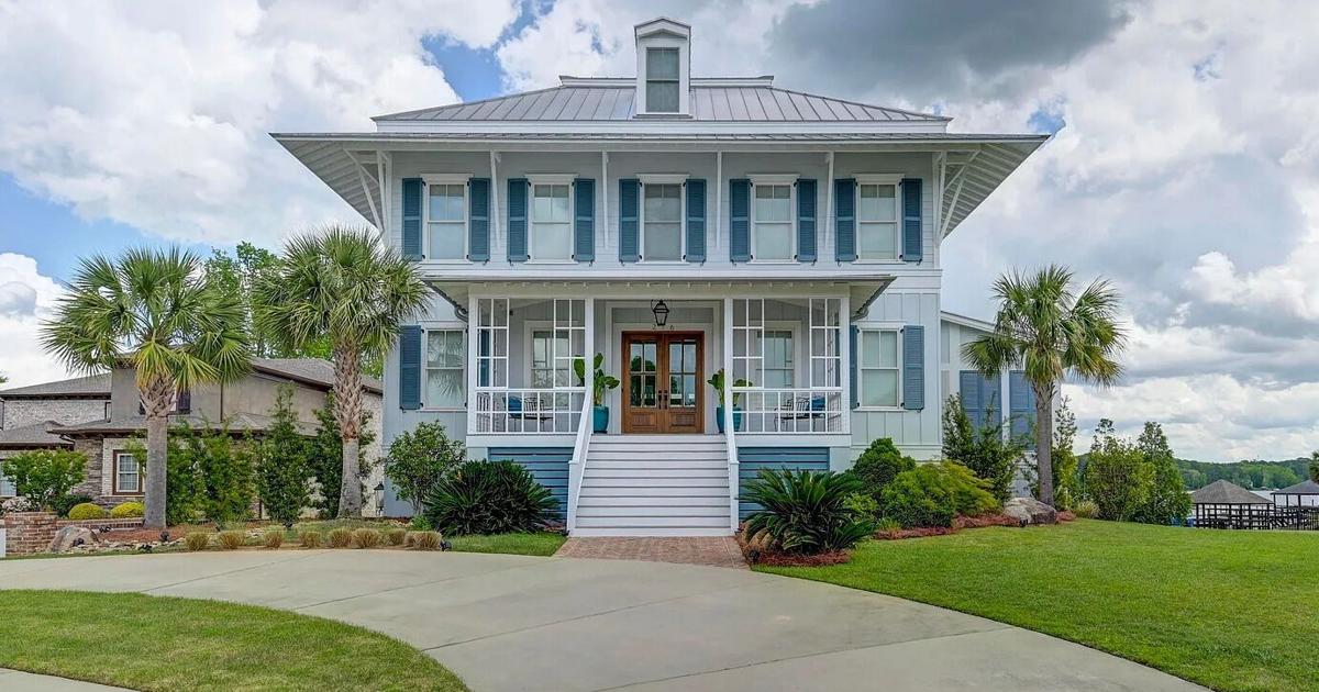 $2.44 million sale price for Lowcountry-inspired home on Lake Murray