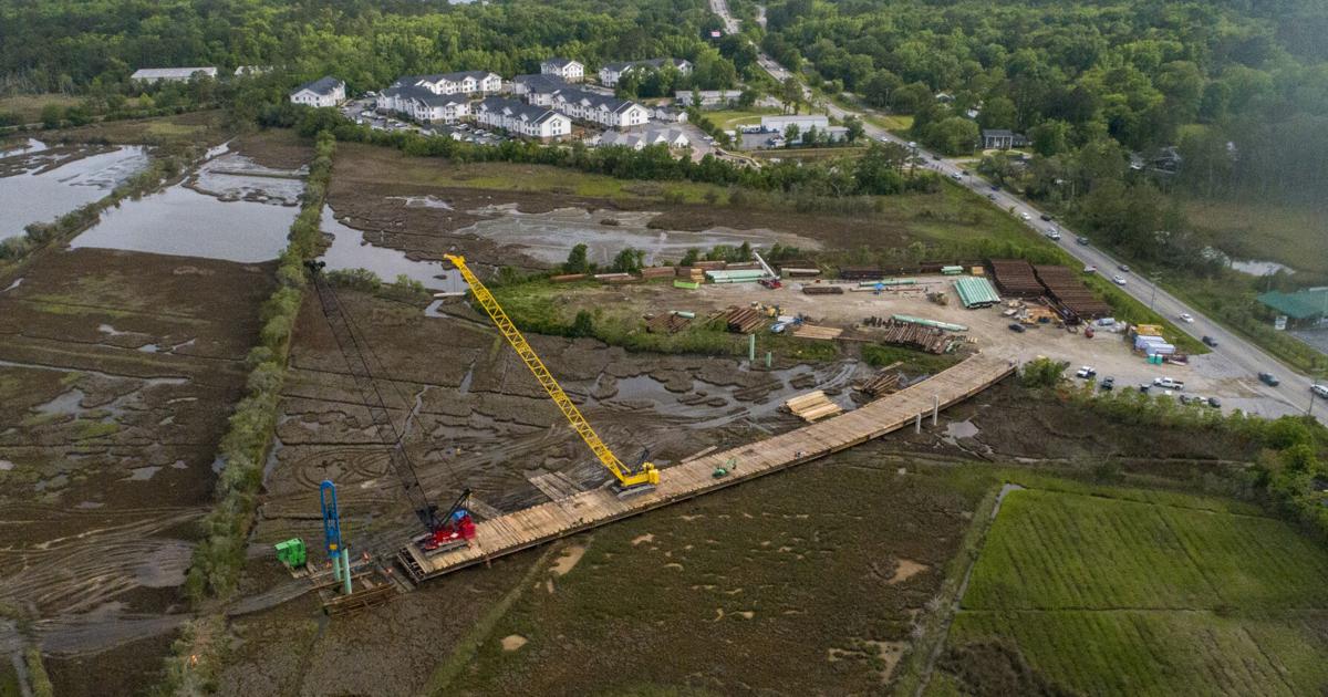 Jahrelanges Wachstum hat die Infrastruktur von Johns Island belastet ...