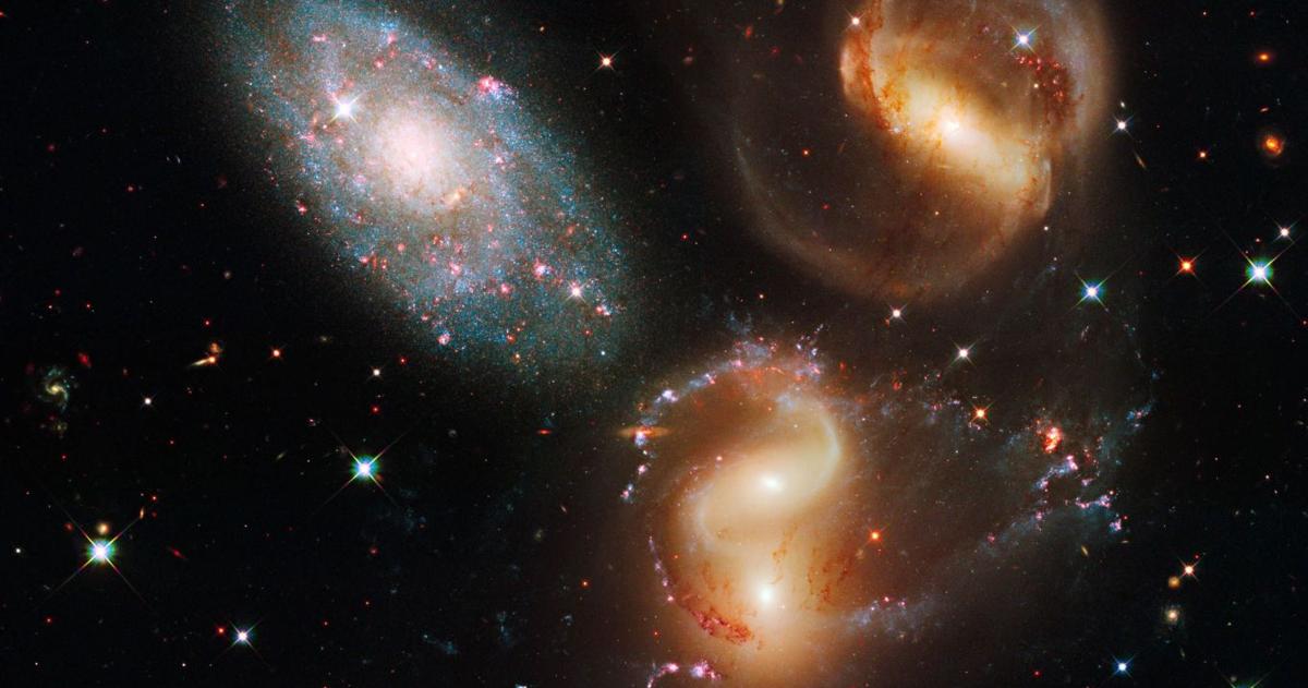 April meteor shower peaks tonight as distant galaxies glitter above SC