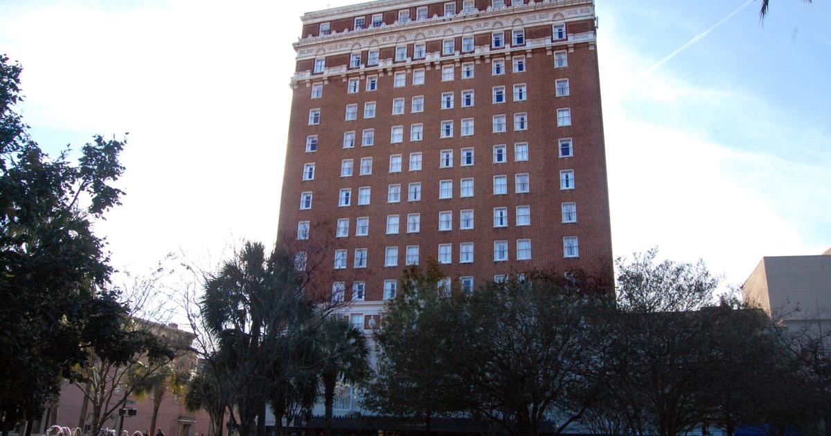 Grapevine Charleston's tallest hotel says, 'We do windows' Business