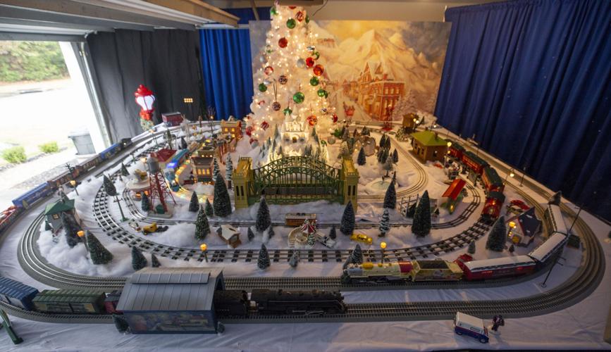 Photos The only Artist to paint Lionel Trains and her personal model