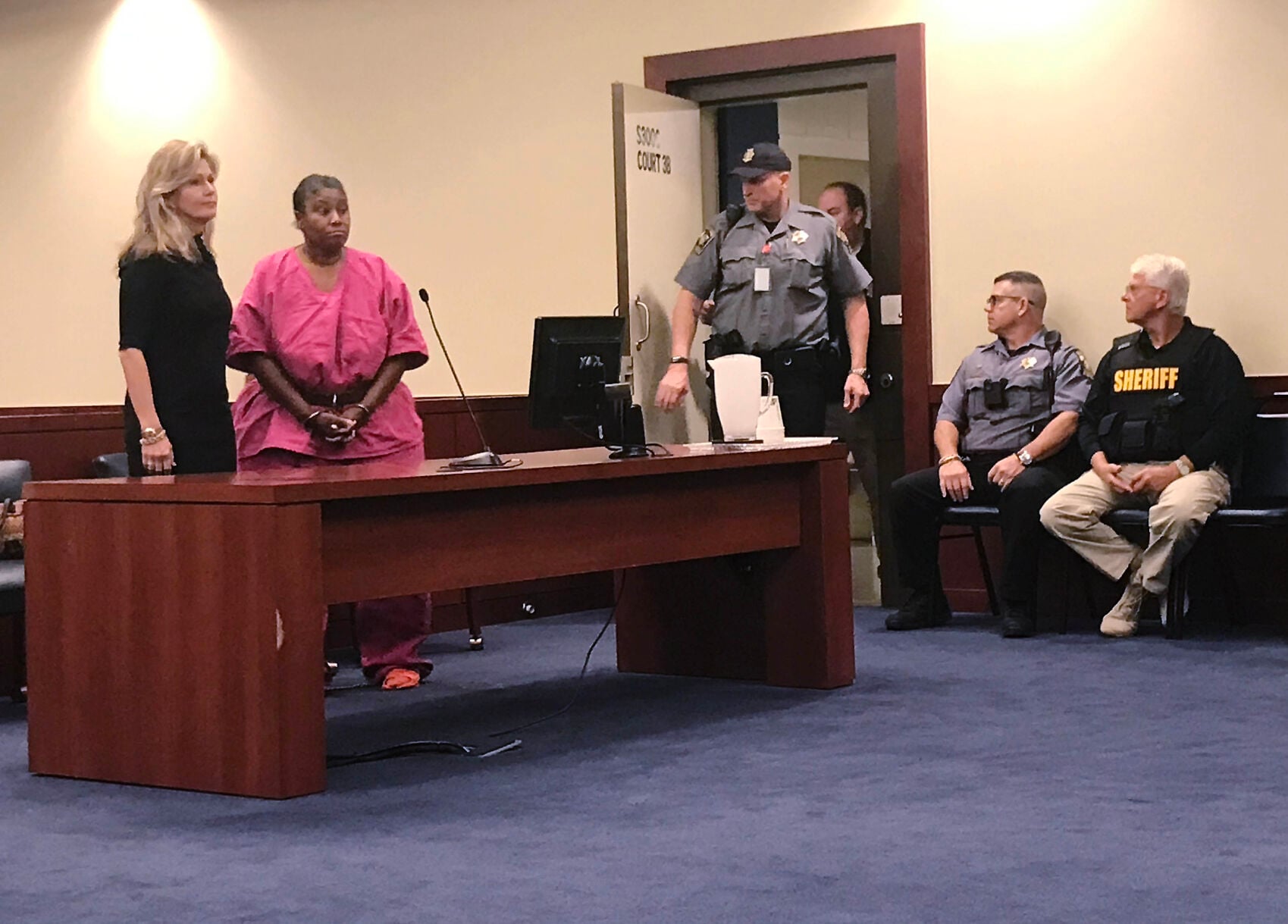 Ex-SC officer’s manslaughter trial begins for shooting