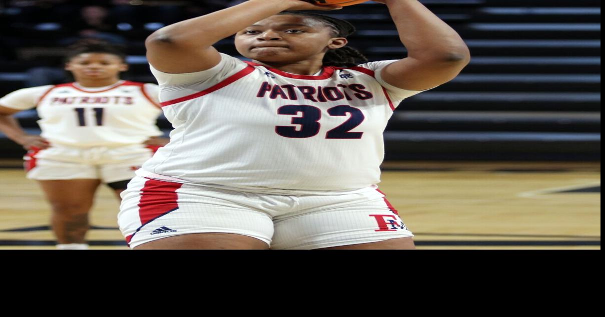 Francis Marion University women's basketball thumps Converse
