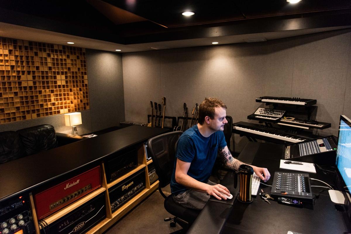 Sites For Sound Checking Out Seven Of The Midlands Best Recording Options Cover Story Postandcourier Com Sites For Sound Checking Out Seven Of The Midlands Best Recording Options Cover Story Postandcourier Com