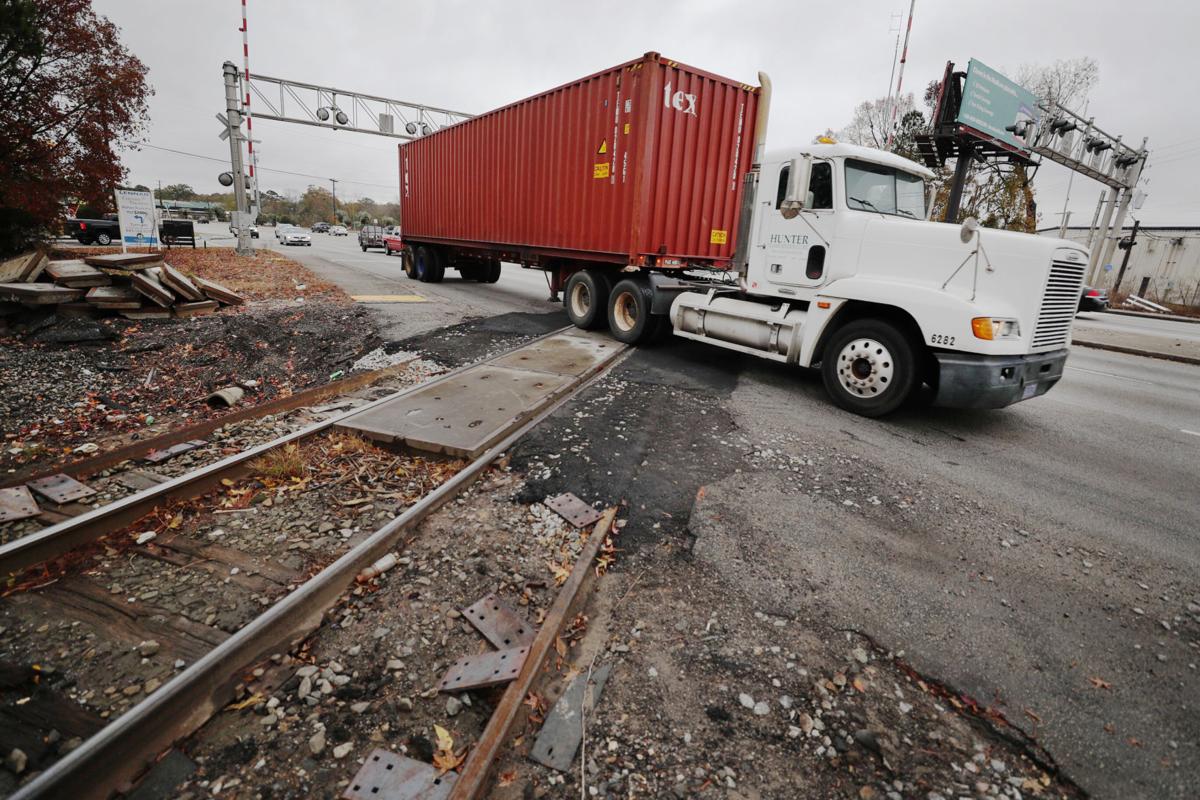 North Charleston S Ashley Phosp Railroad Crossing Expected To Re North Charleston S Ashley Phosp Railroad Crossing Expected To Re Open 3 P M Wednesday News Postandcourier Com