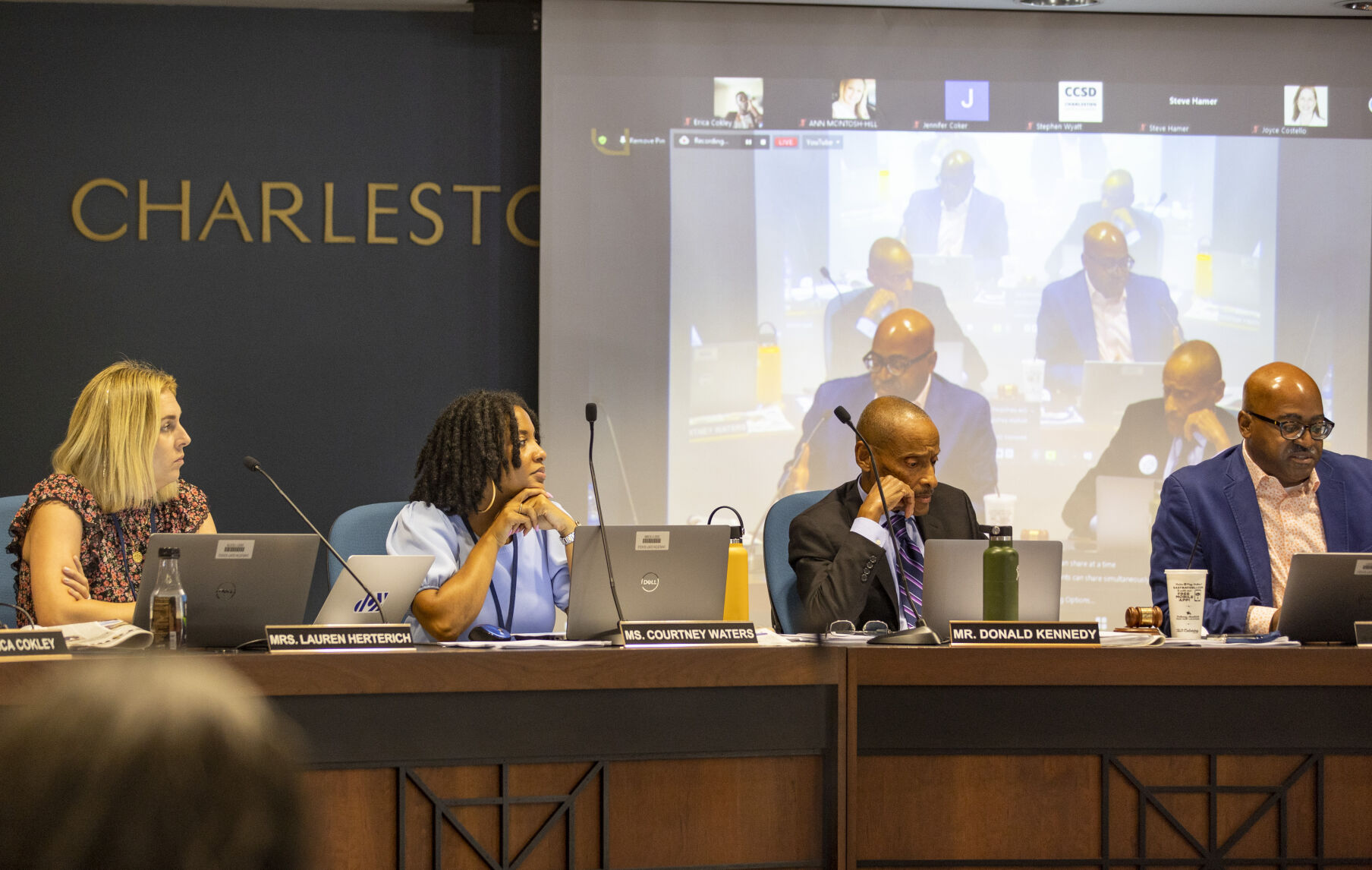 Charleston voters elect almost-entirely new Charleston County School Board