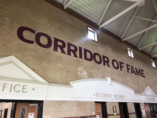 PHOTOS New paintings and murals at Kingstree High and C.E. Murray