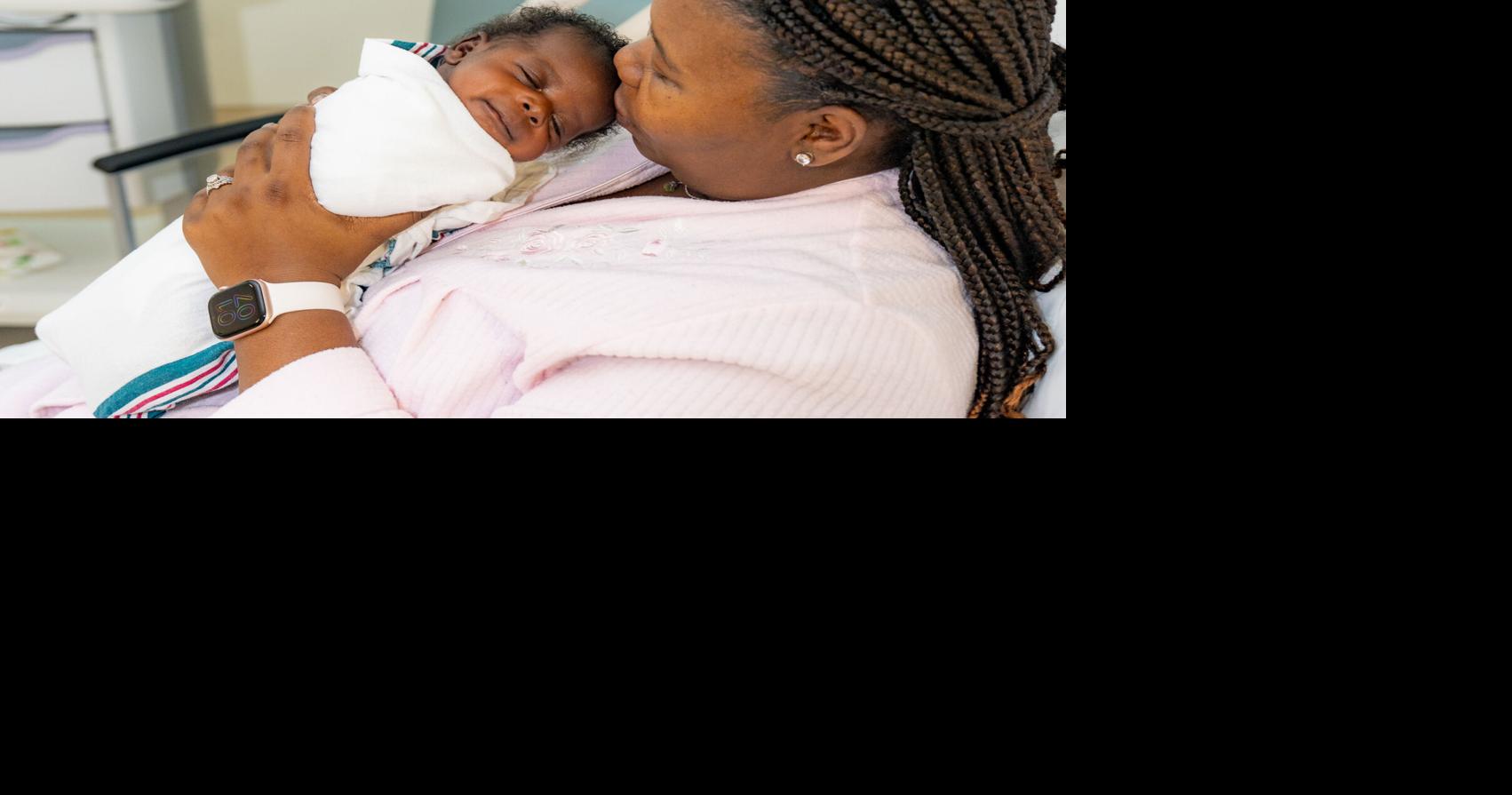 Texting mamas: New $13M grant fuels expansion of SC lifeline into NC to get mothers help
