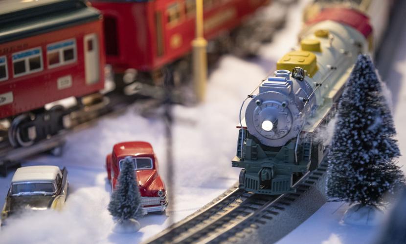 Photos The only Artist to paint Lionel Trains and her personal model