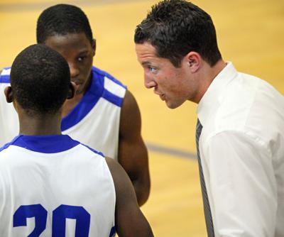 North Charleston S Blake Hall Named Boys Basketball Coach At Goose