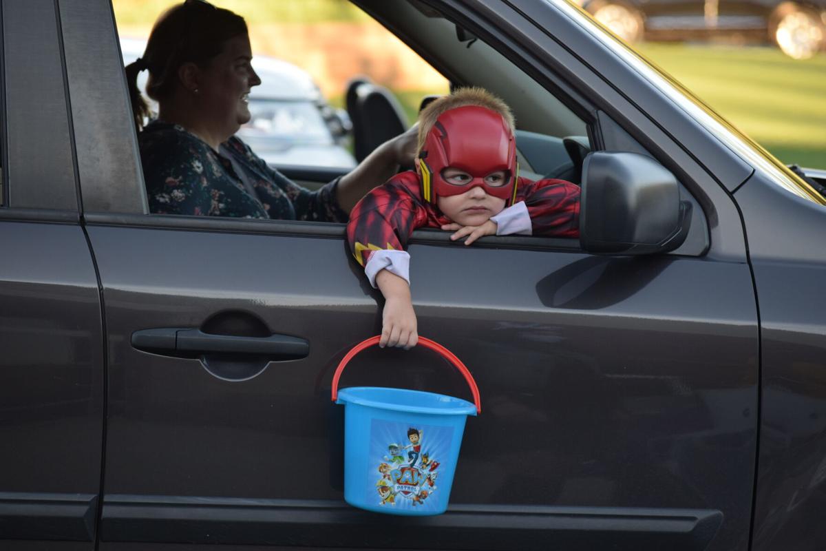 x NA Drive thru trick or treat 004.JPG