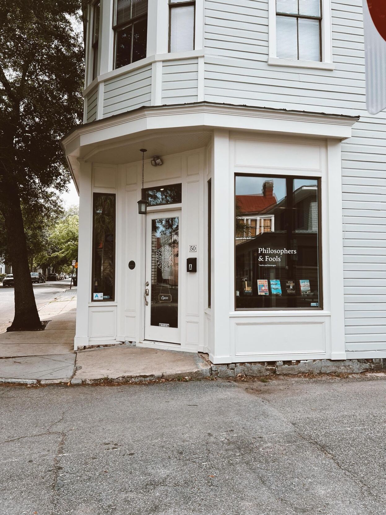 Philosophers & Fools is a new Charleston bookstore and bar | Food |  postandcourier.com