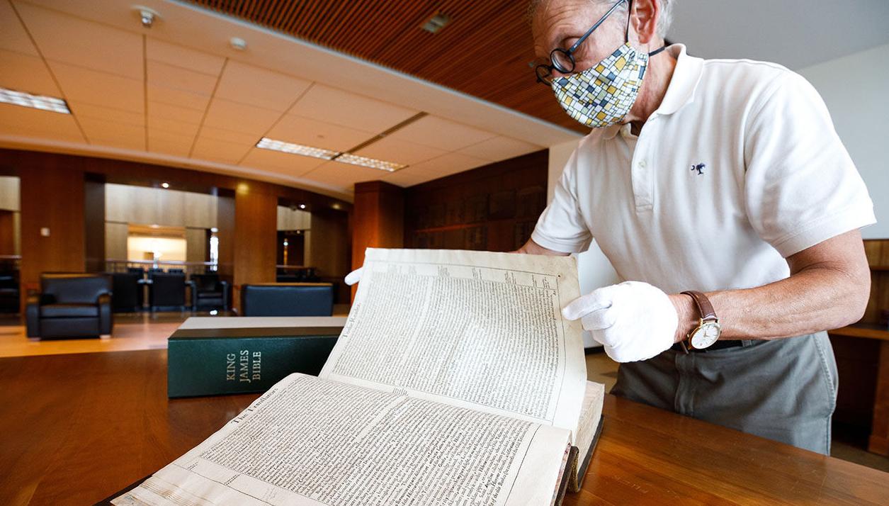 College of Charleston's Special Collections gets 400-year-old King James Bible