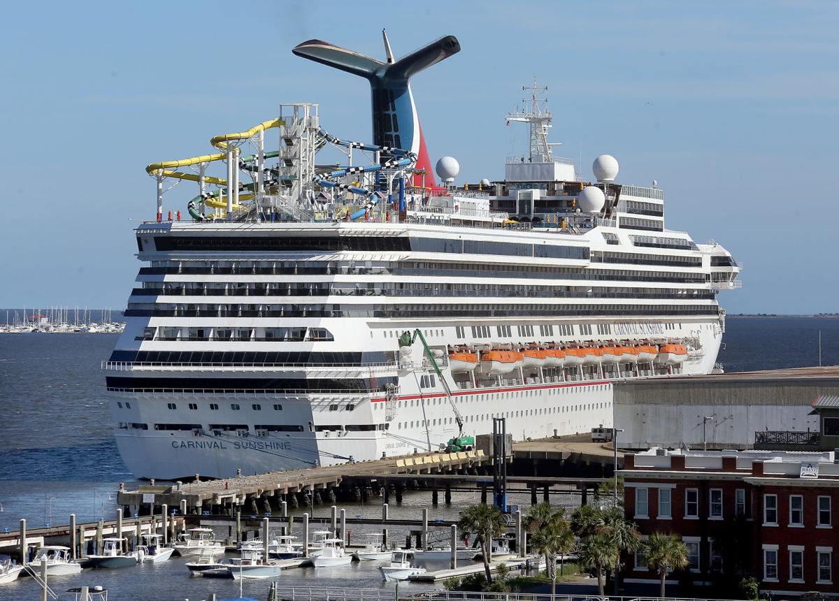 Carnival Keeping Charleston S Sunshine Cruise Ship At Dock Until 2022 Business Postandcourier Com