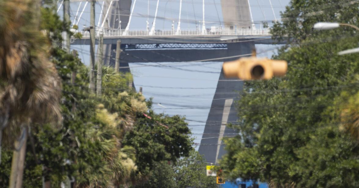 Charleston temps dip below 90s. Plus, Summerville store settles trademark dispute with Buc-ee’s.
