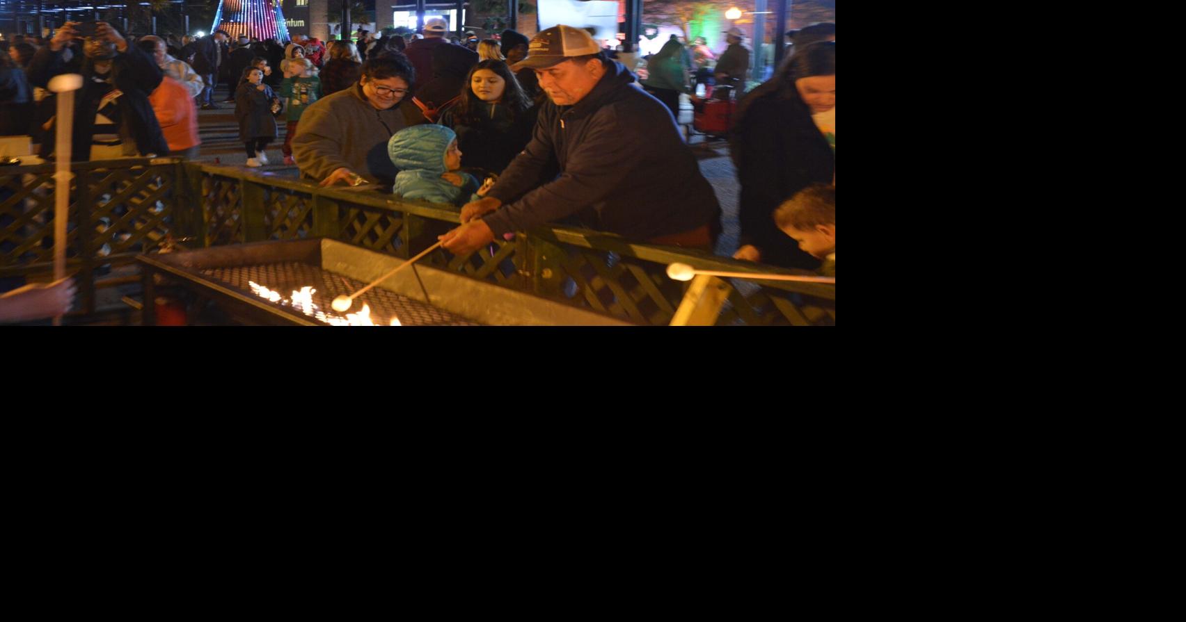 Lights, cameras, Christmas! Hundreds gather in Aiken for annual tree lighting ceremony Aiken