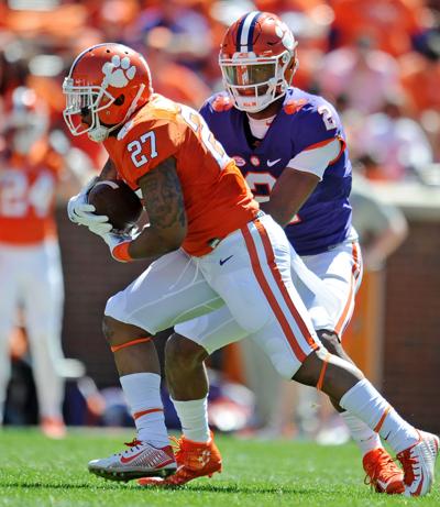 Clemson S Top 10 For 2017 With Only One Career Rushing Touchdown