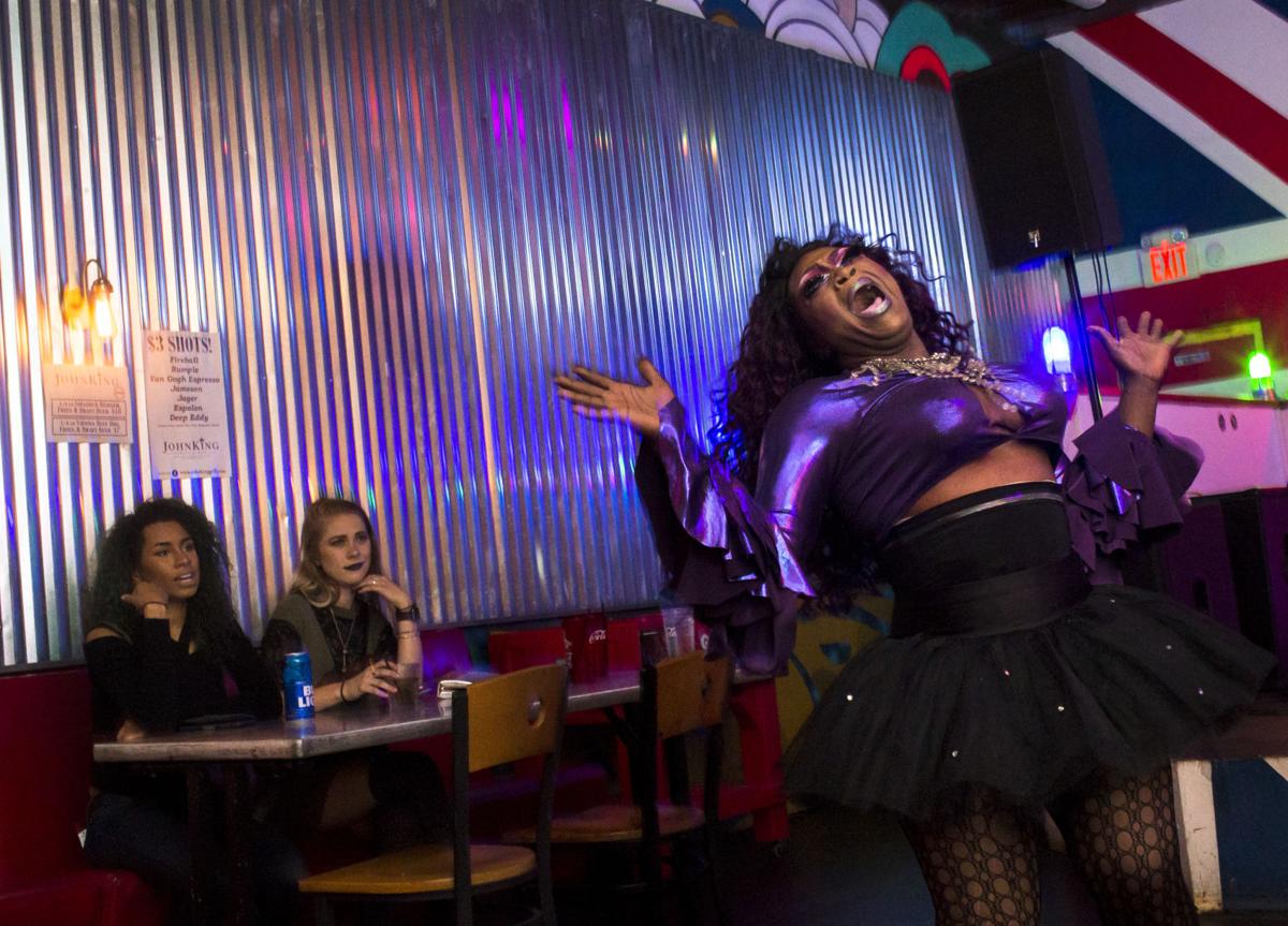 Drag shows wedge into Southern restaurants, raising hopes and eyebrows