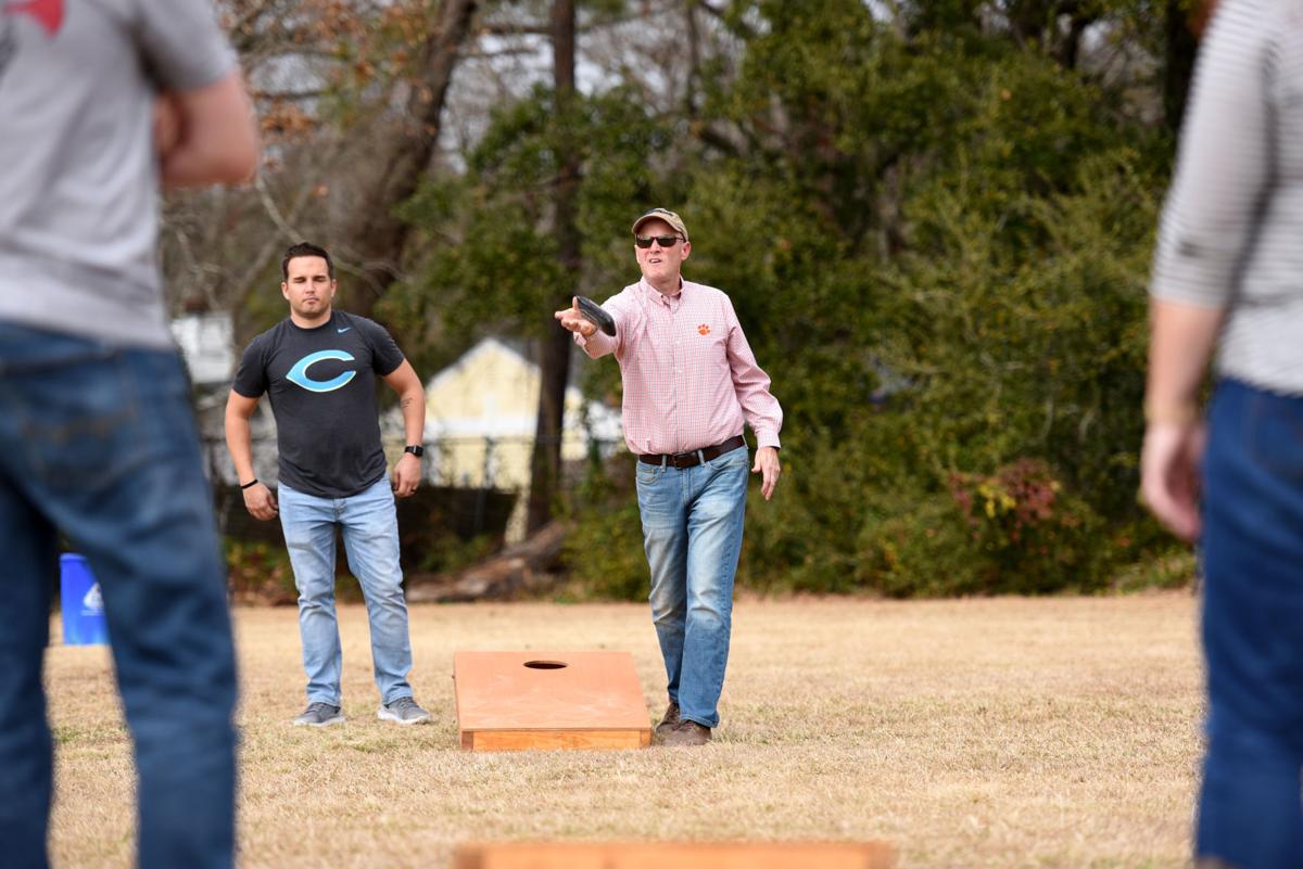 pc-020118-fe-cornhole 00016