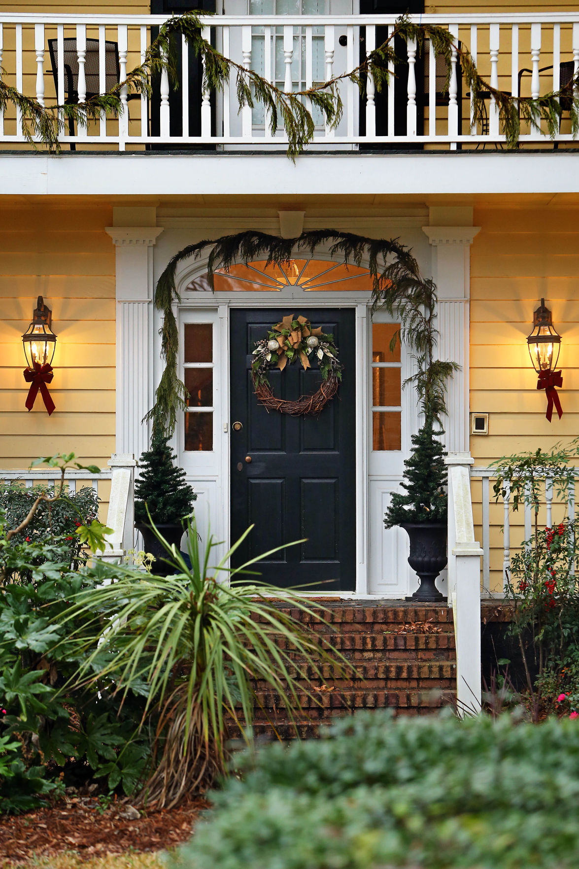 Christmas Doors in Mt. Pleasant