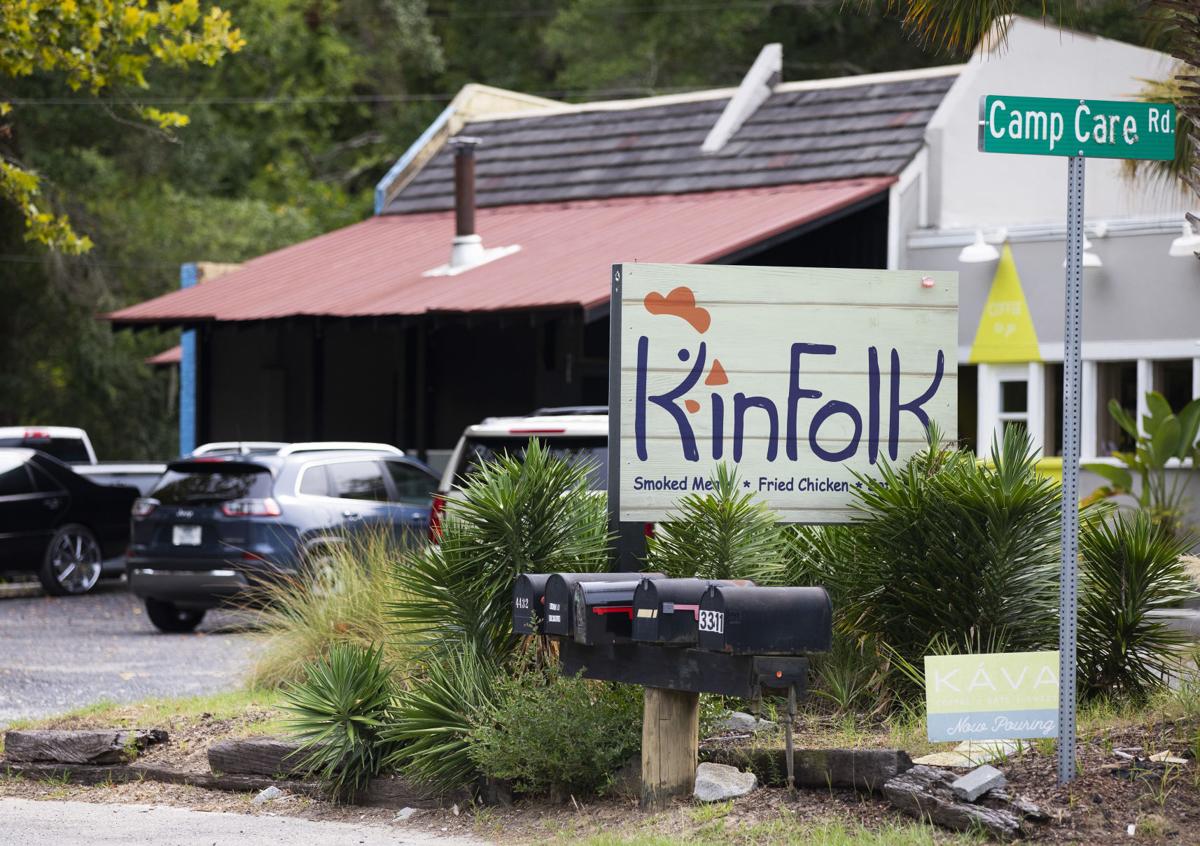 Review Perfection Is A Picnic At Kinfolk New Fried Chicken Restaurant On Johns Island Restaurant Reviews Postandcourier Com