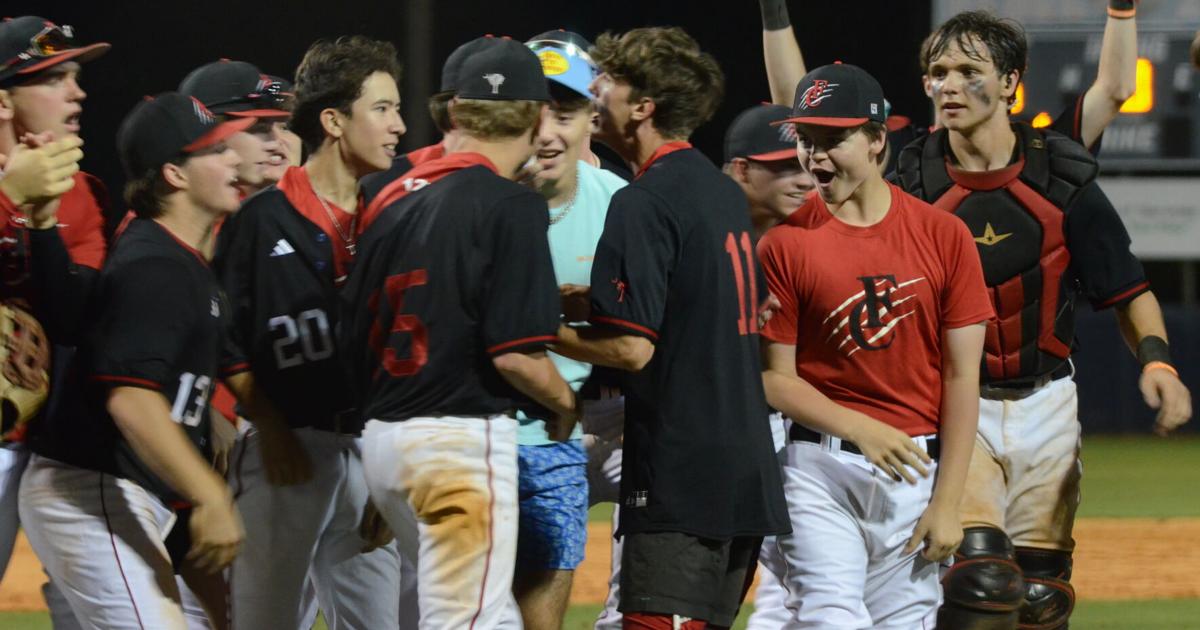Fox Creek Secures Region Title with a Thrilling 10th Inning Victory