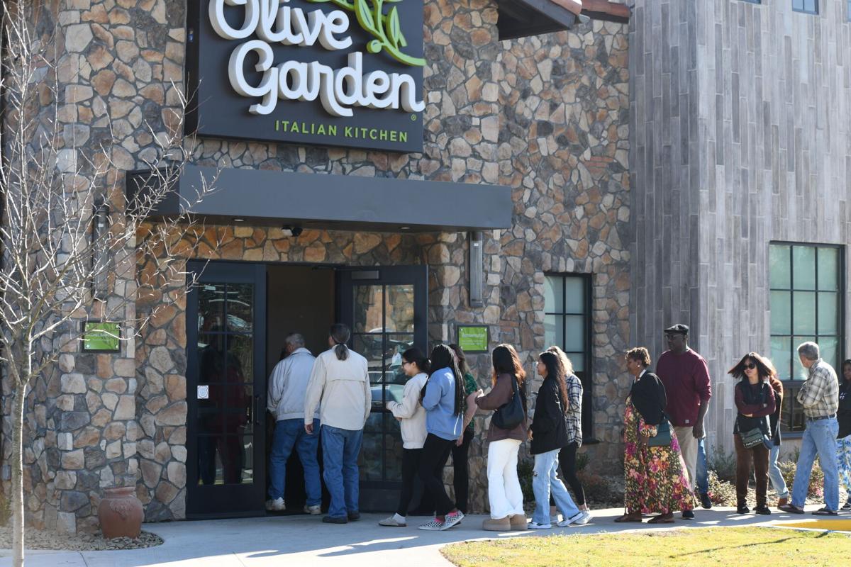 Olive Garden In Augusta Opens At New Location Riverwatch Village North Business Postandcourier Com