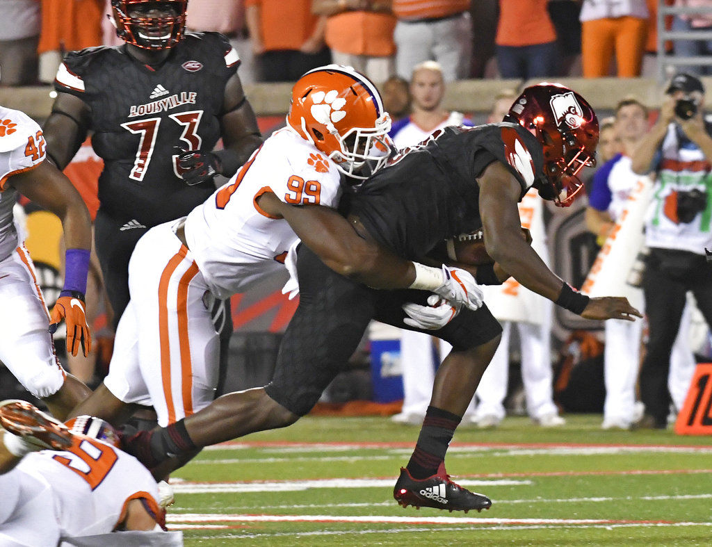 Louisville football's Lamar Jackson the new Superman - Sports