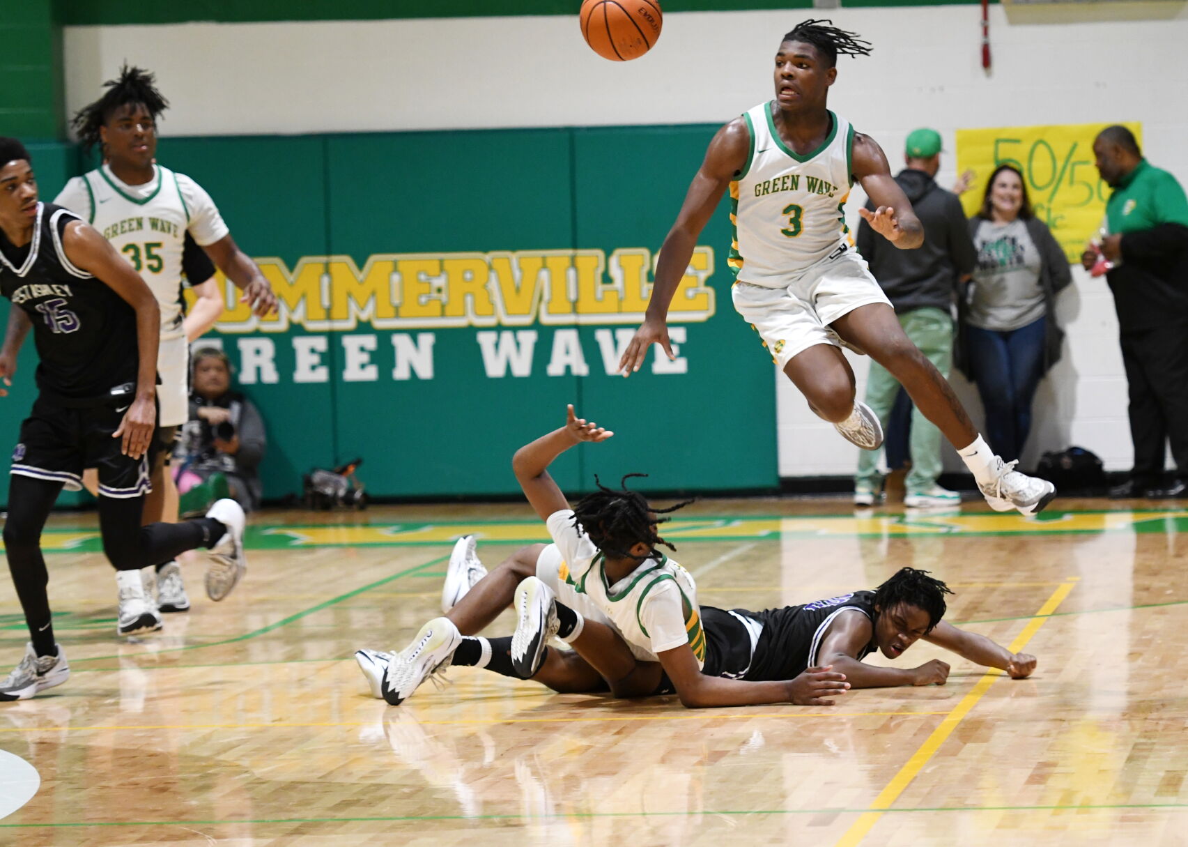 Summerville Boys Basketball Team Scores a Dominant Victory over West