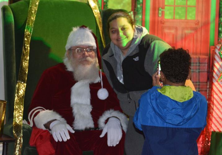 Lights, cameras, Christmas! Hundreds gather in Aiken for annual tree lighting ceremony Aiken