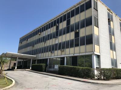 Hospital Wants To Demolish Vacant Charleston Office Building To