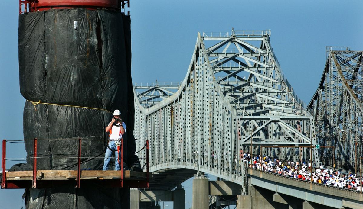 Building of the Ravenel Bridge