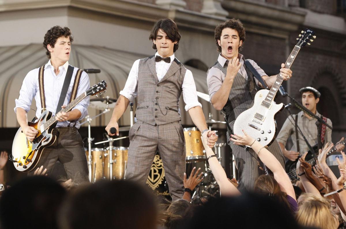 NFL Draft goes Pop: Jonas Brothers bring entertainment and