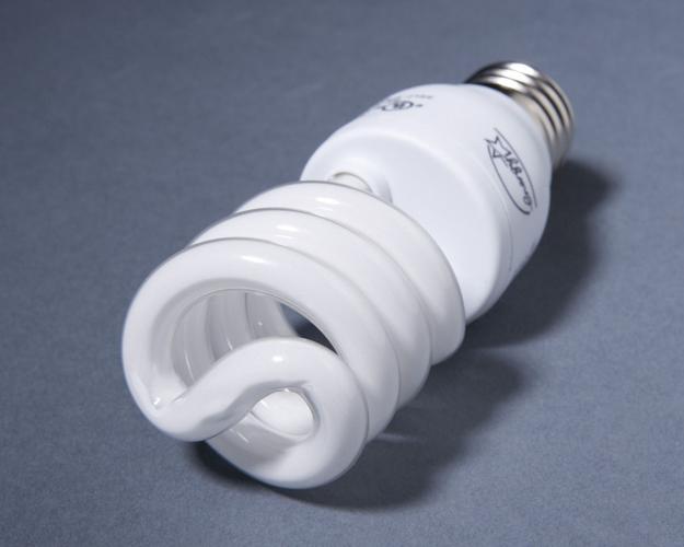Here's what to do with outlawed light bulbs, and how to get