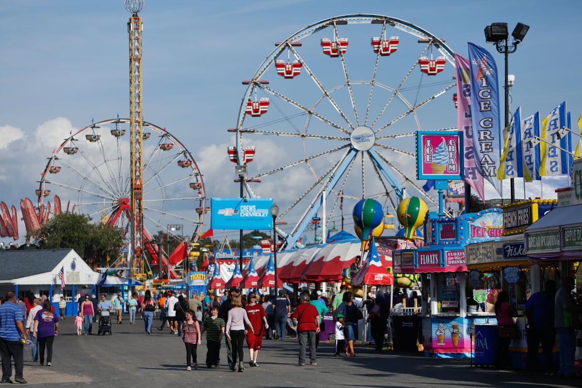 Opening night at the Coastal Carolina fair Photo Galleries