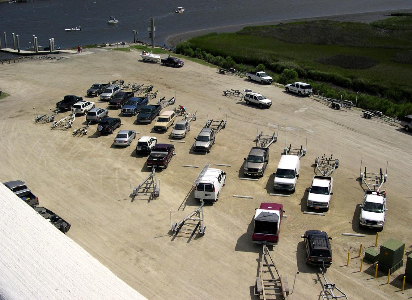 Fire destroys boat at Limehouse landing