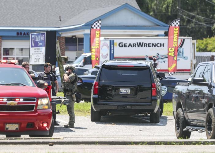 North Charleston police arrest man for murder after standoff