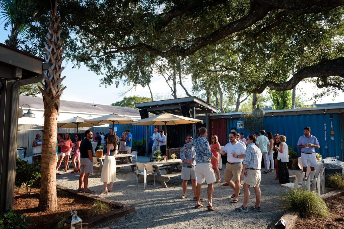 Home Team Bbq Throwing Parties Picking Pigs Raising Money For