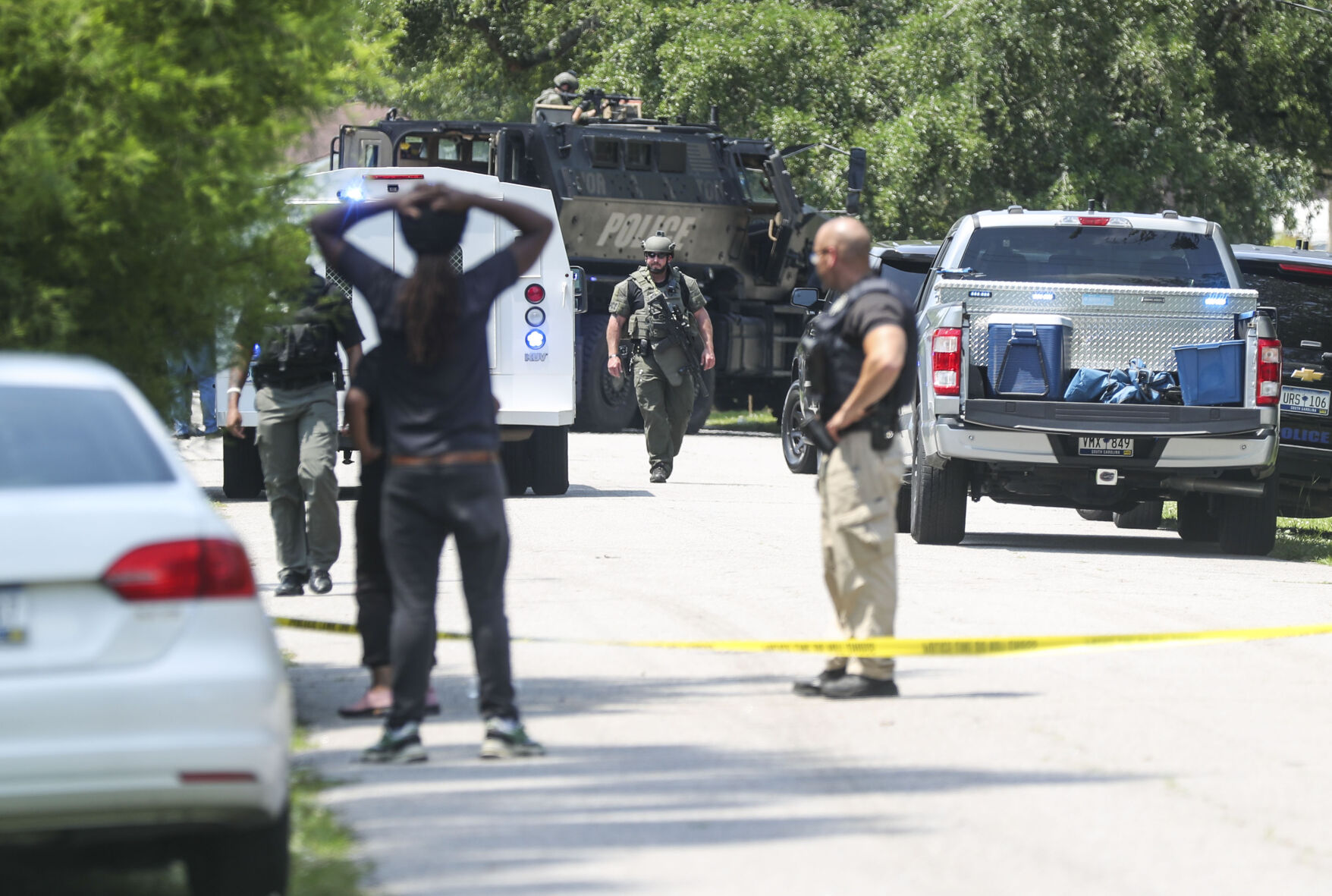 North Charleston police arrest man for murder after standoff