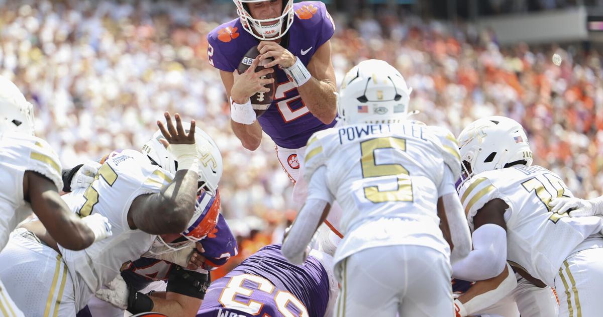Clemson falls to Georgia Tech on walk-off field goal in ACC opener