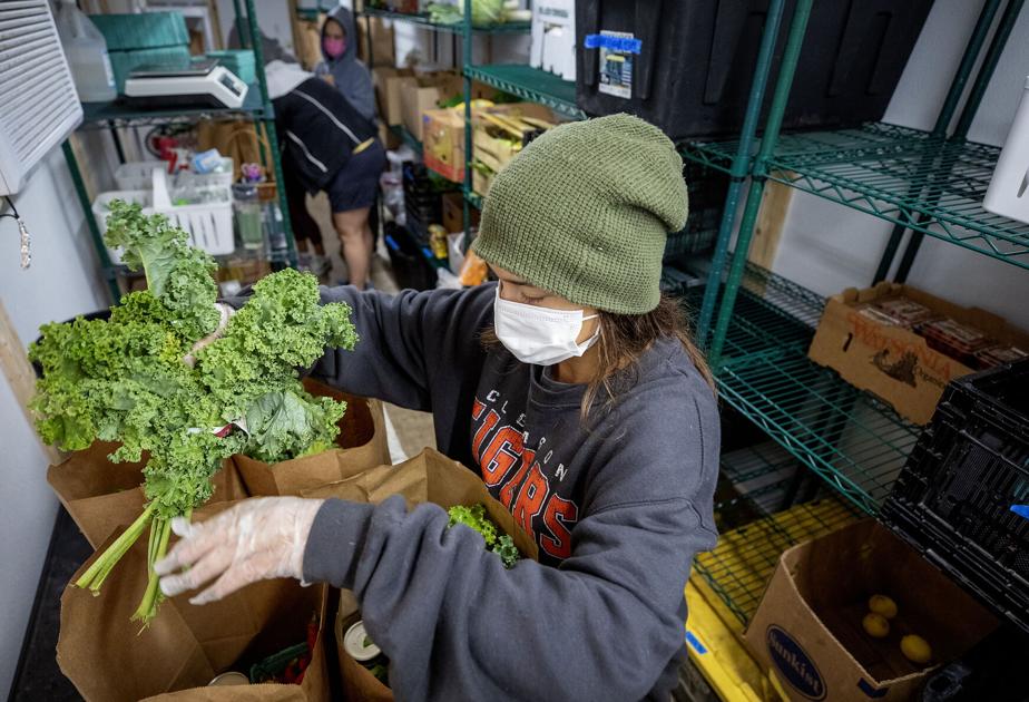 ‘Robin Hood’ of produce uses sliding scale to provide healthy food for all | Food