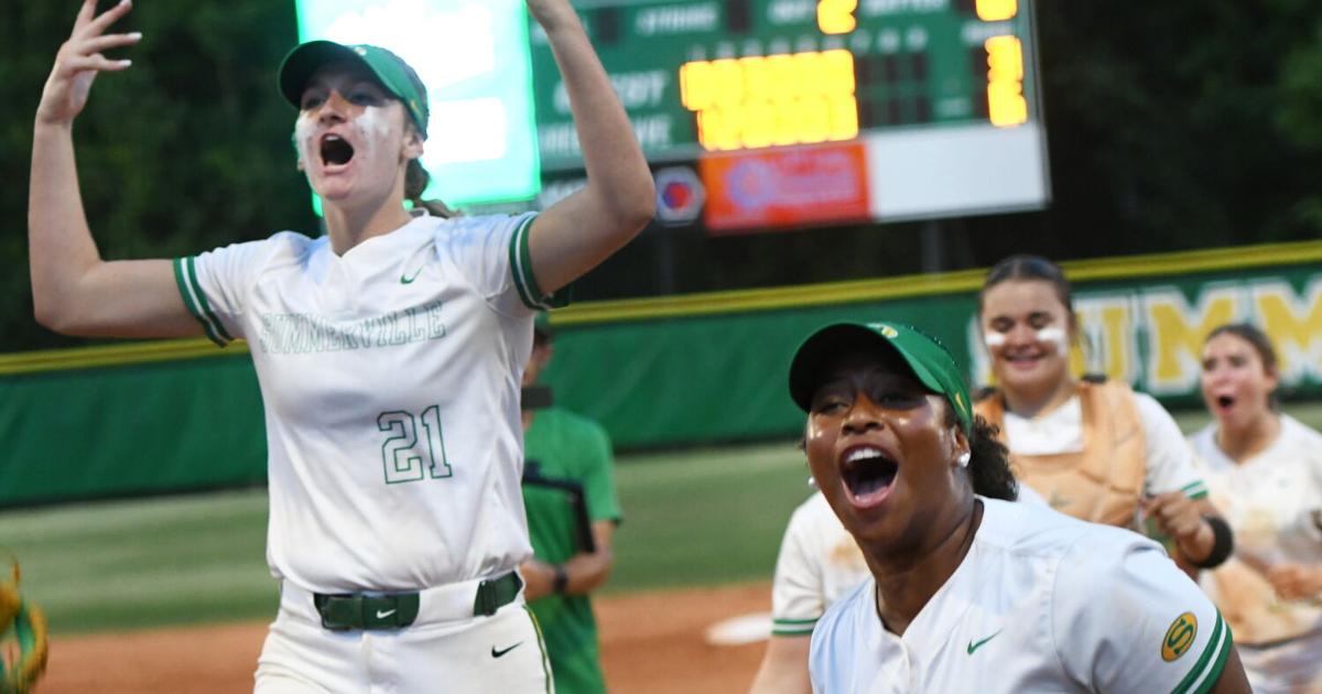 Seniors leave their stamp on Summerville Softball