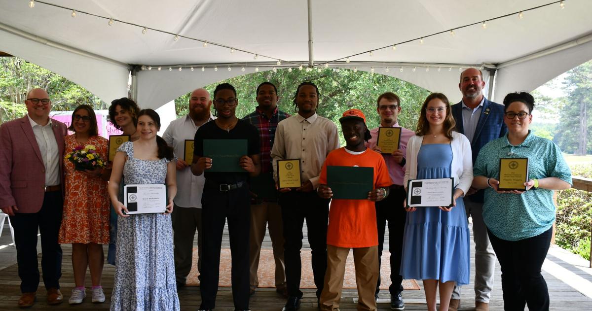 Mayor’s Committee on Employment of People with Disabilities awards scholarships and community honors
