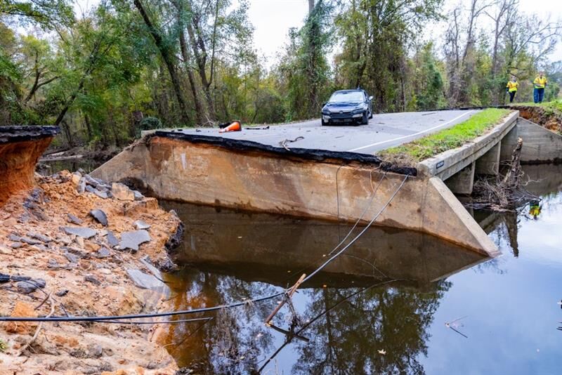 Orangeburg SC residents cleaning up after historic flood