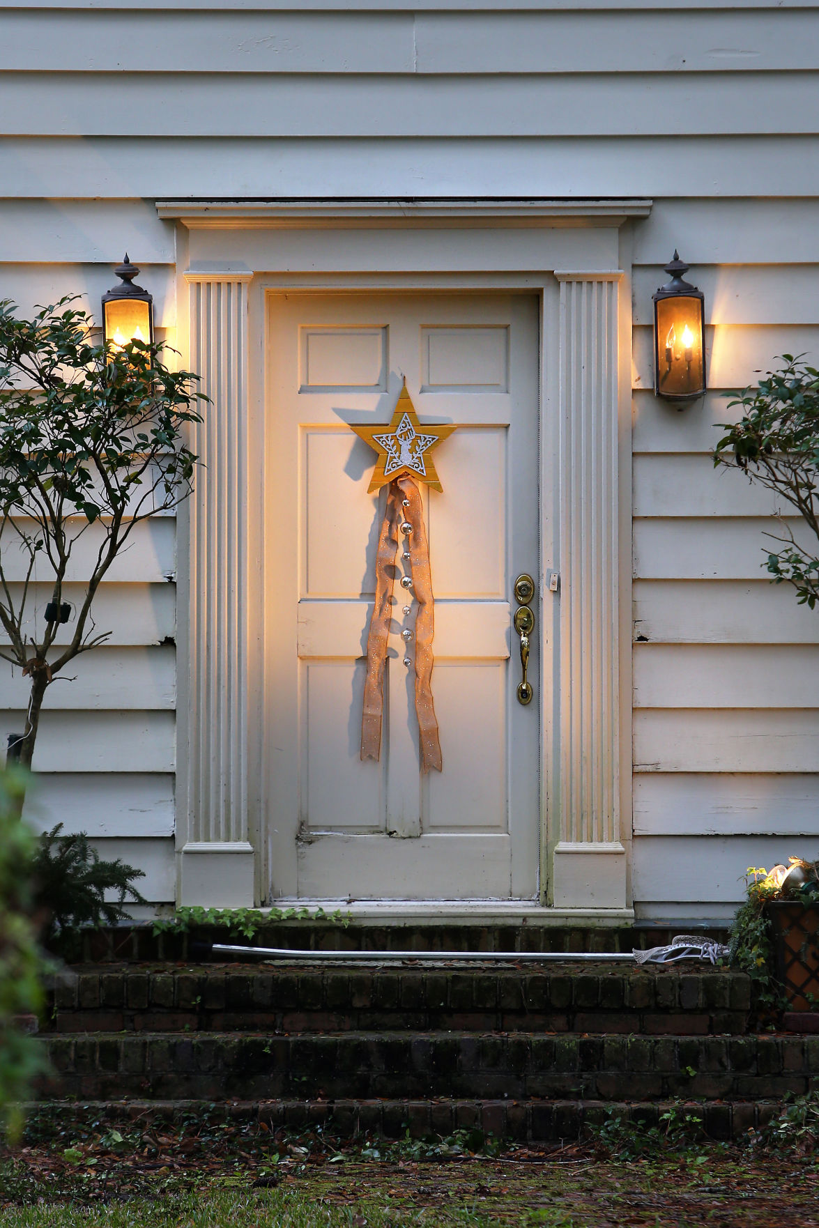 Christmas Doors in Mt. Pleasant