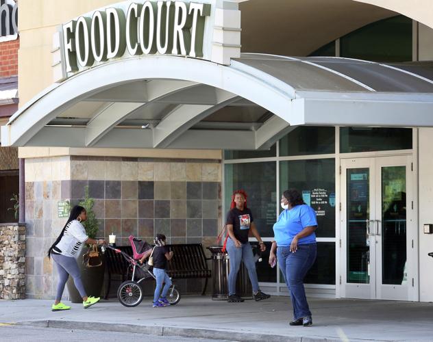 Shoppers return to Charleston malls, Belk after stores shuttered during