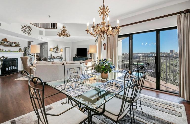 Curated visual reference: Fresh Look at In West Columbia A Riverfront Penthouse With A 1 06M