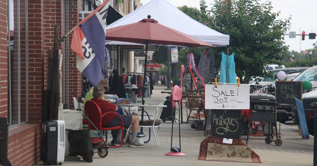 Peach Tree 23 Yard Sale attracts vendors, bargain hunters