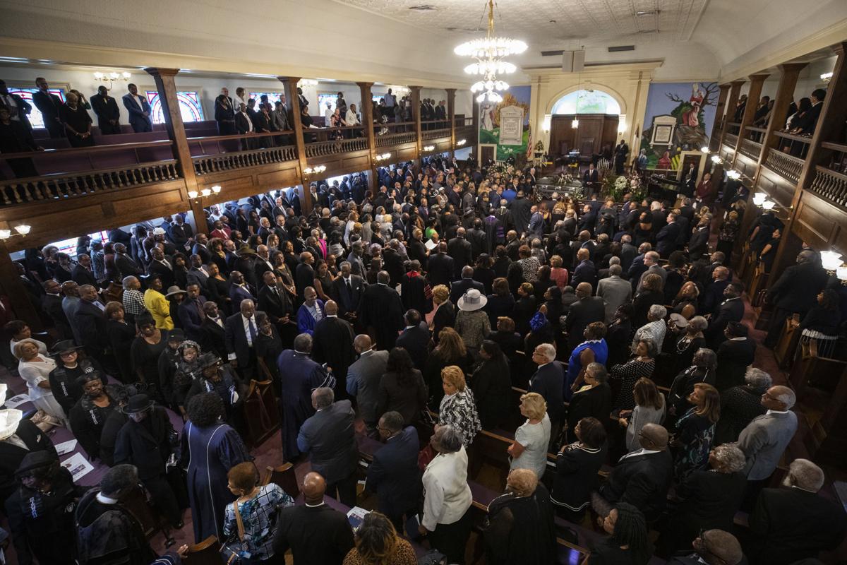 crowd overall.jpg