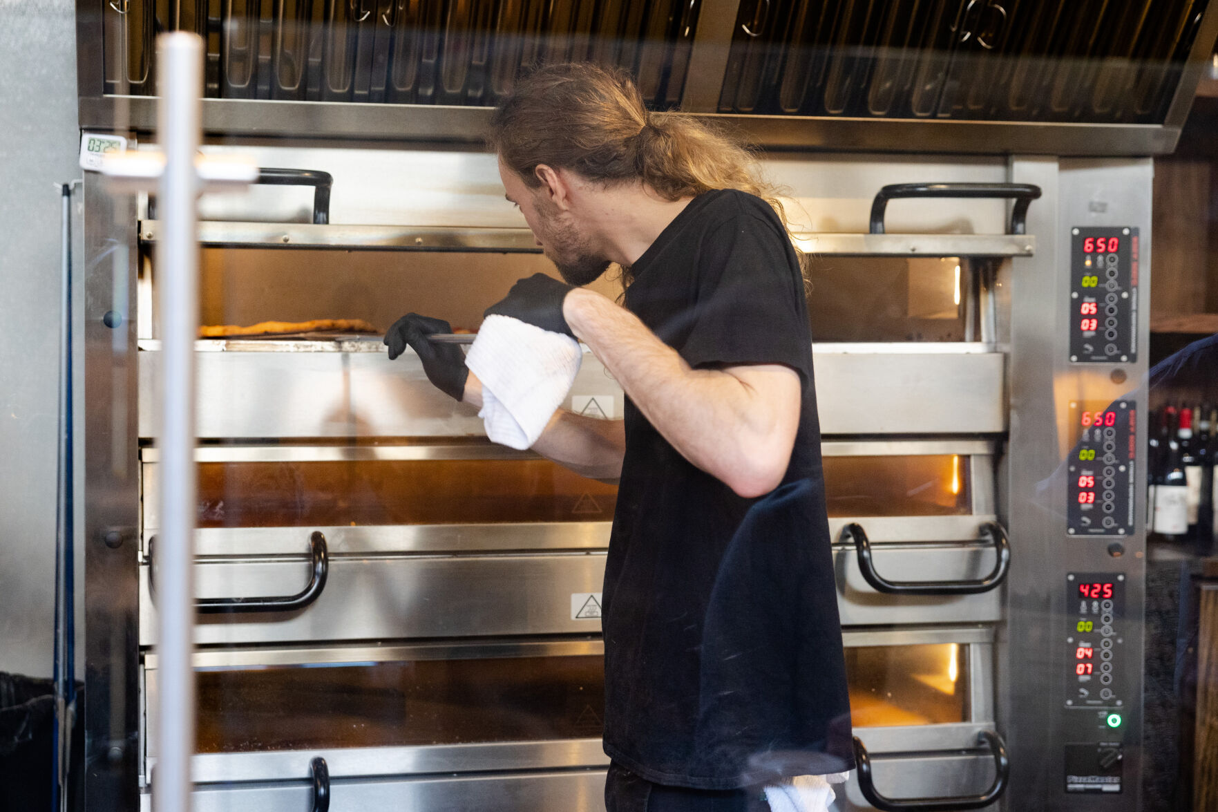 Hendrix owners open new pizza shop on Columbia's Main Street